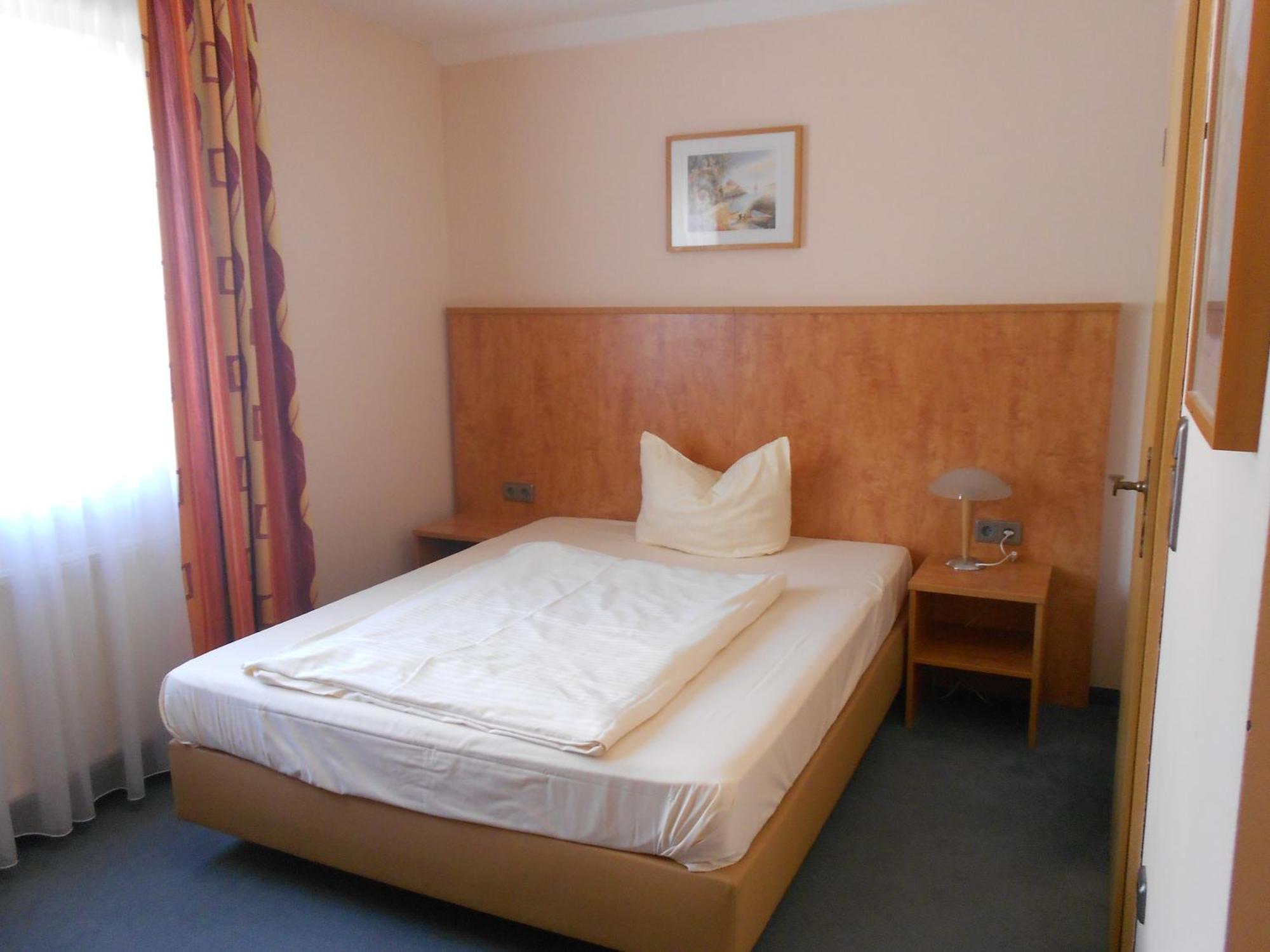Apartment-Pension Schwalbennest Herzogenaurach Habitación foto