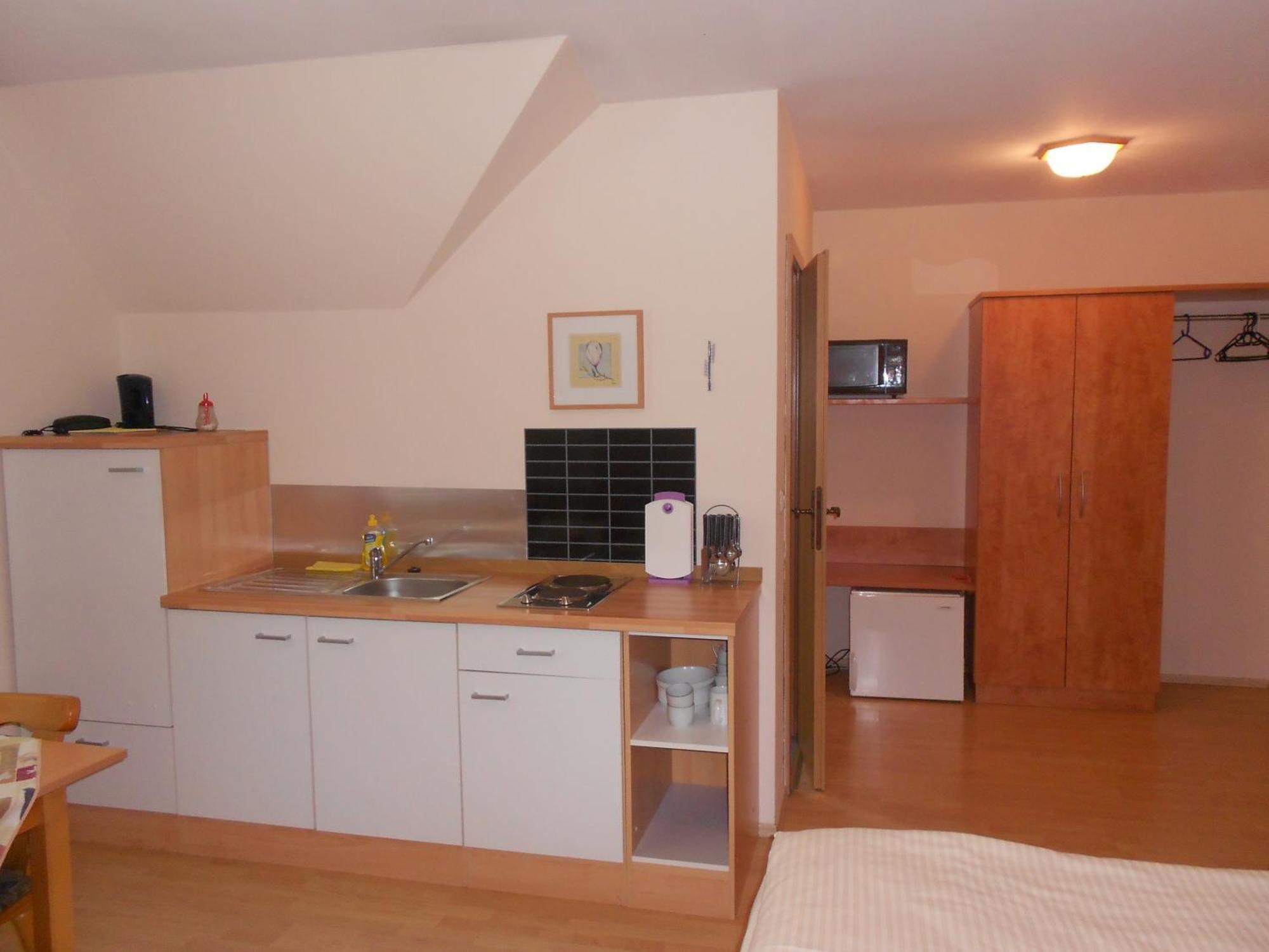 Apartment-Pension Schwalbennest Herzogenaurach Habitación foto