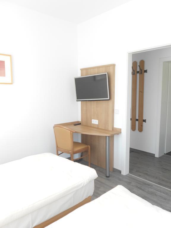 Apartment-Pension Schwalbennest Herzogenaurach Habitación foto